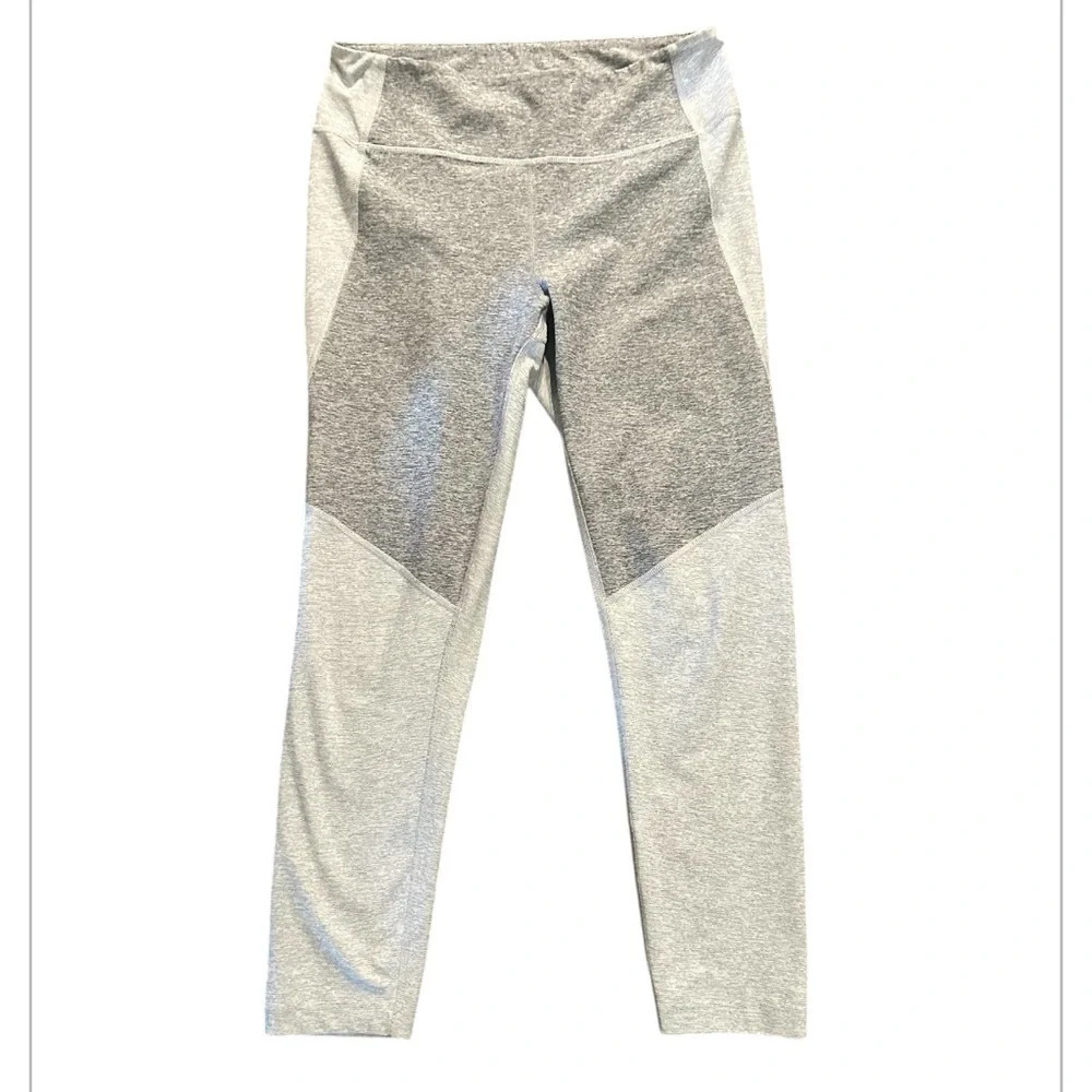 Outdoor Voices Leggings Dove and Ash Color Block 23” Inseam - Picture 4 of 7
